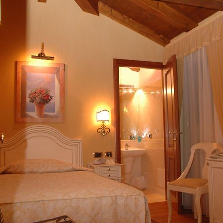 Albergo Da Nando Mortegliano Exteriör bild