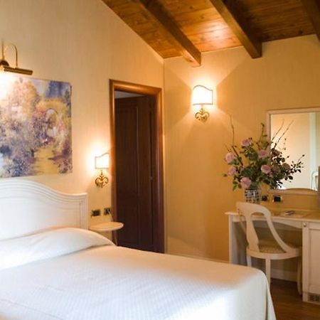 Albergo Da Nando Mortegliano Exteriör bild
