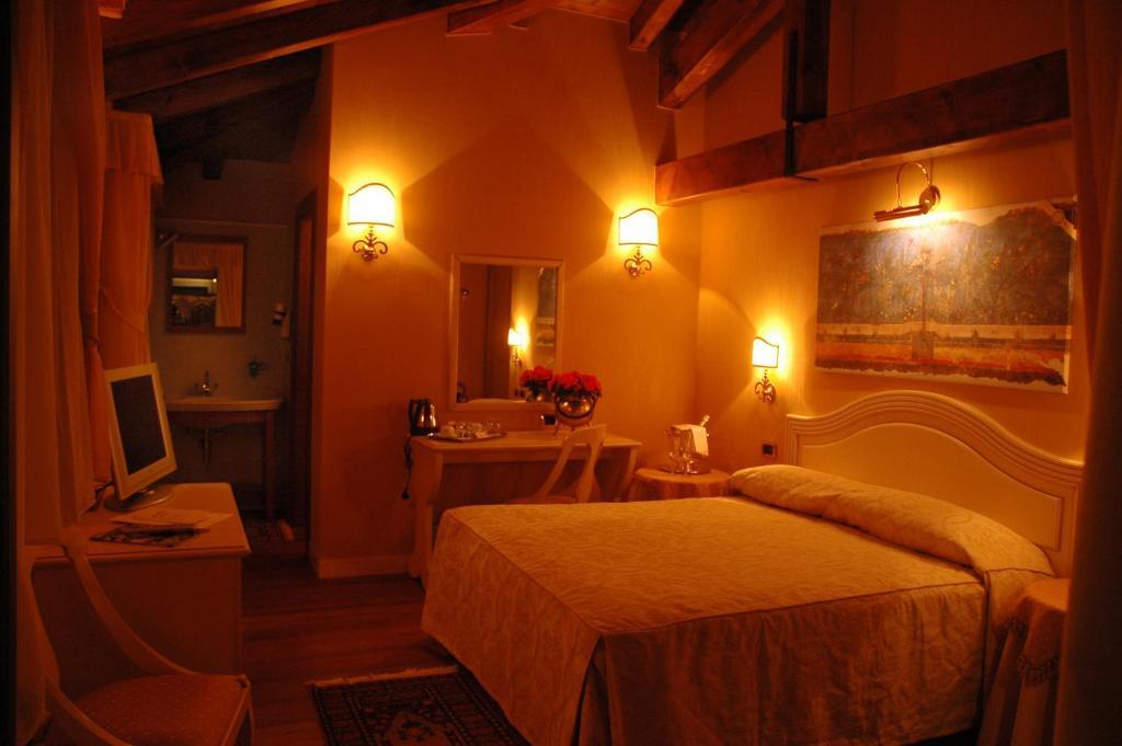 Albergo Da Nando Mortegliano Exteriör bild